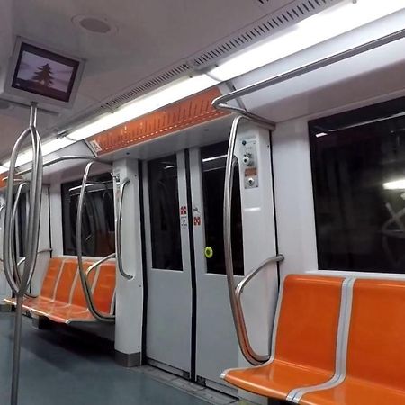 Raffinato Appartamento Metro A Рим Екстер'єр фото